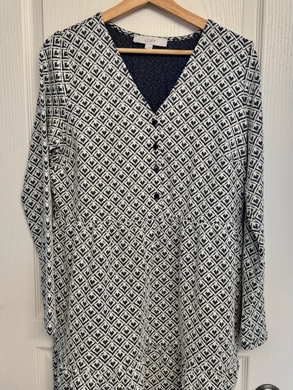 LOFT Black and White Diamond-Print V-Neck Dress